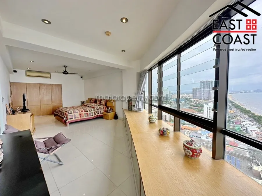 Jomtien Plaza photo 21