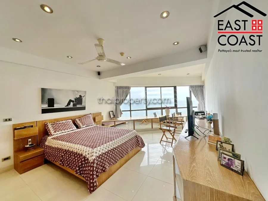 Jomtien Plaza photo 23