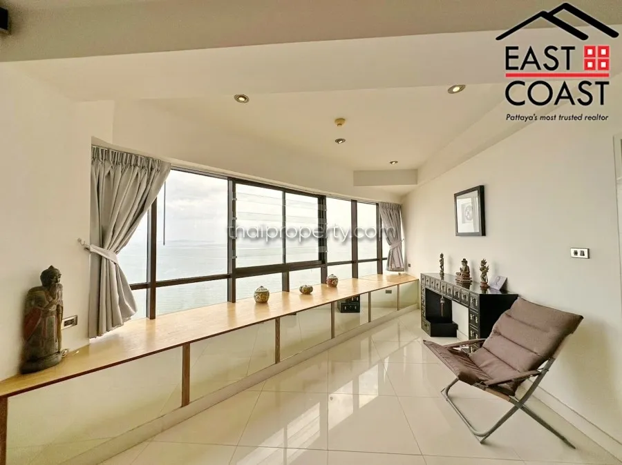 Jomtien Plaza photo 27