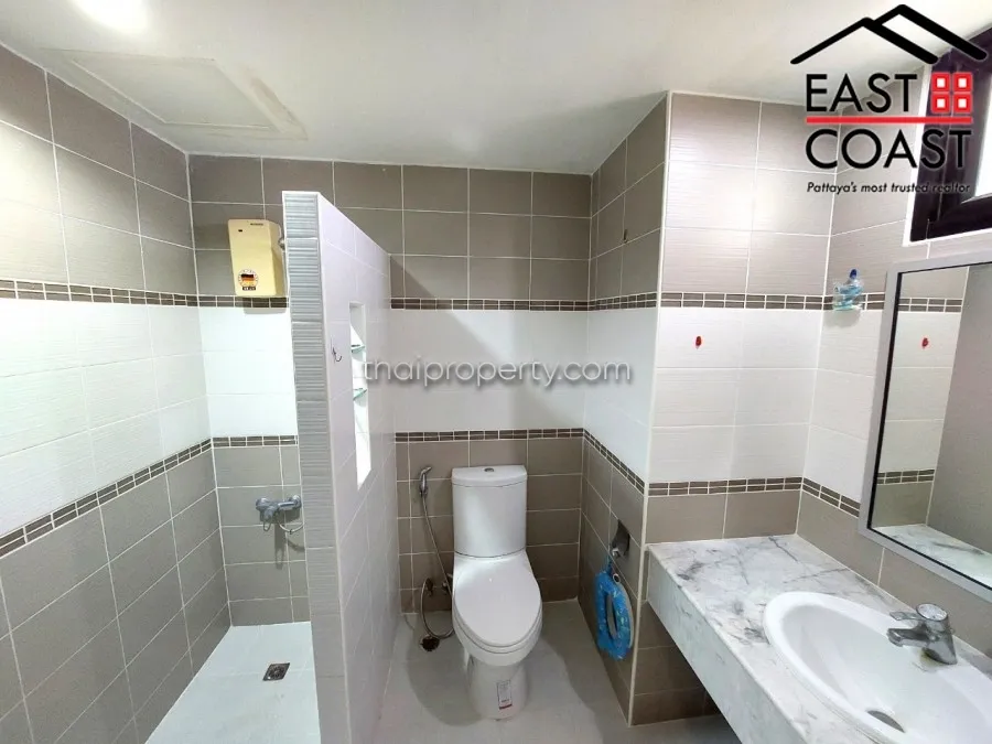Jomtien Complex photo 9