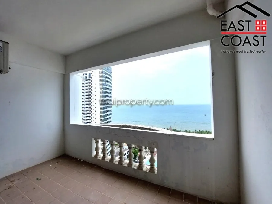 Jomtien Complex photo 10