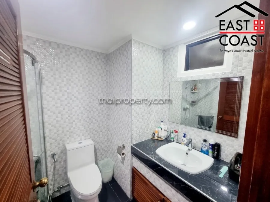 Jomtien Complex photo 13