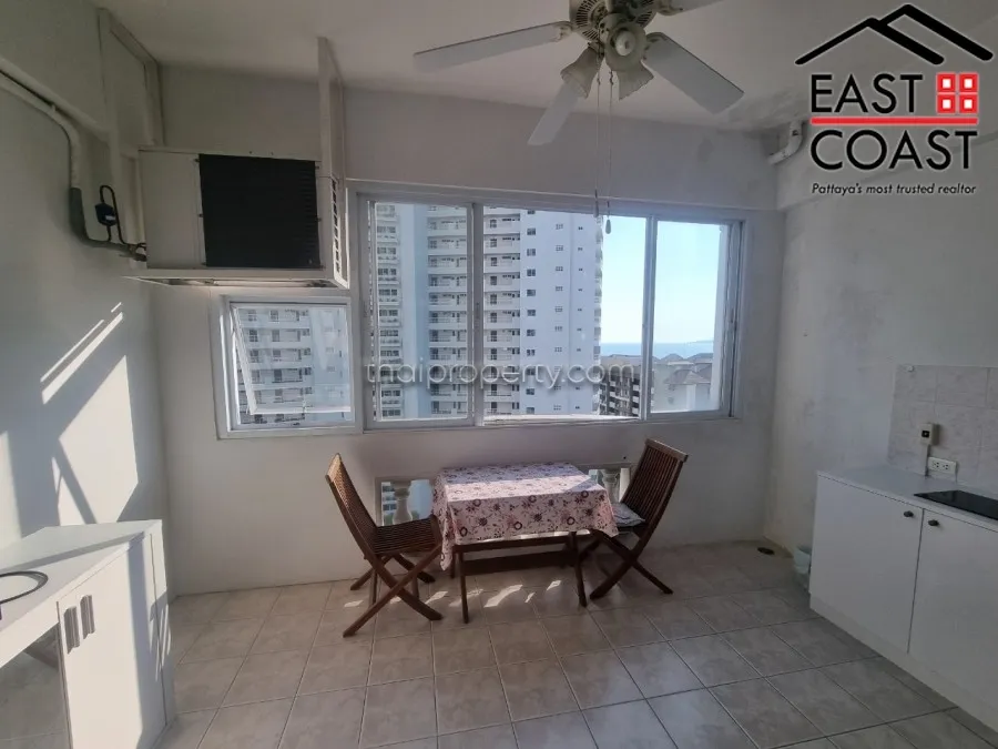 Jomtien Complex photo 15