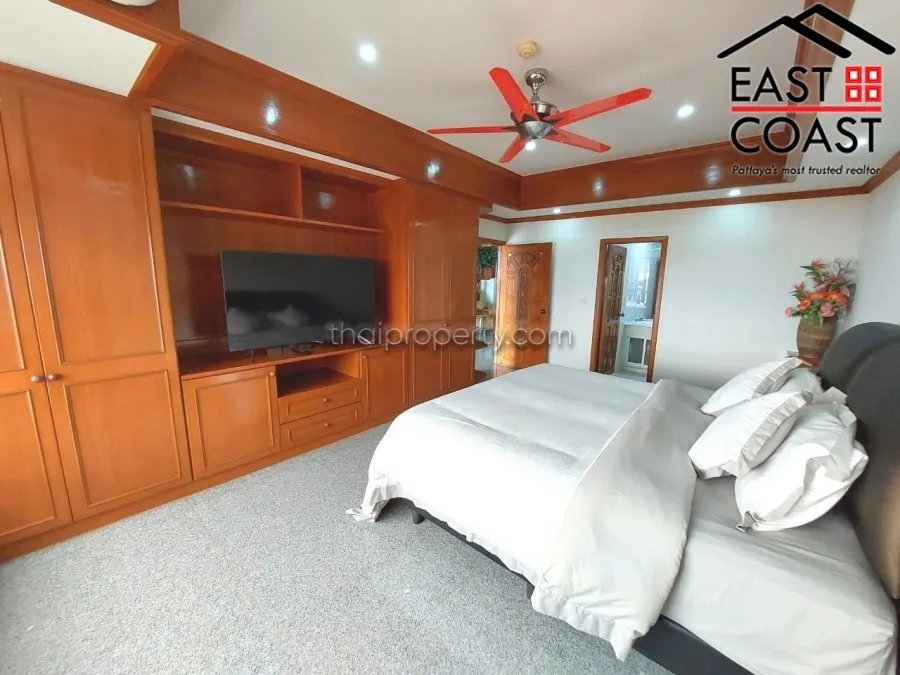 Jomtien Plaza photo 28