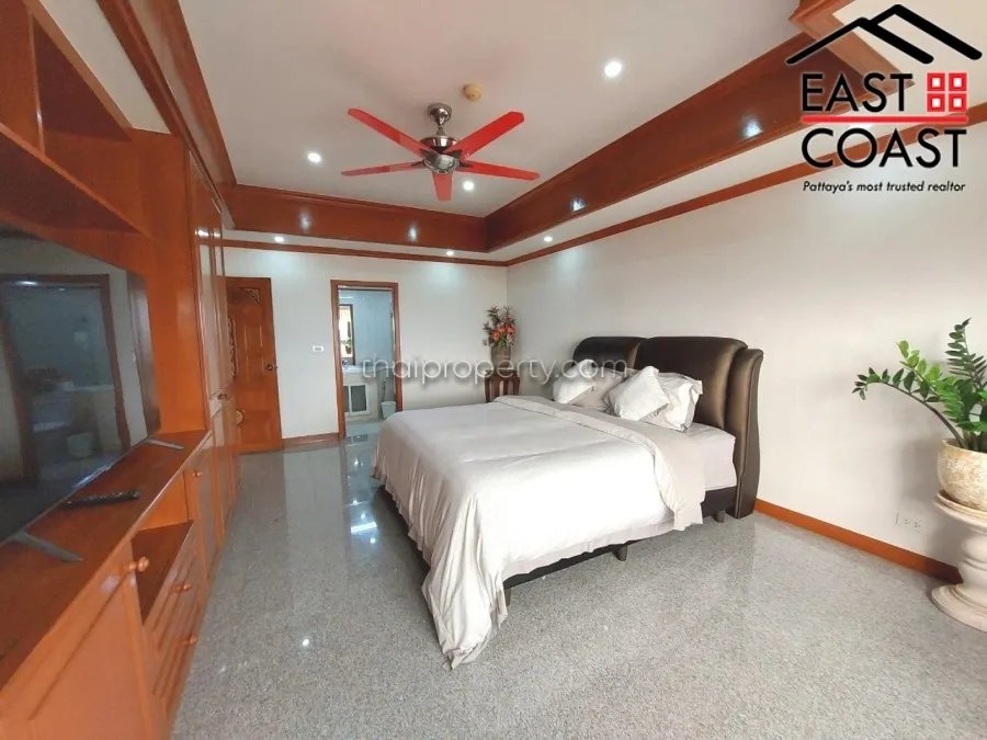 Jomtien Plaza photo 27
