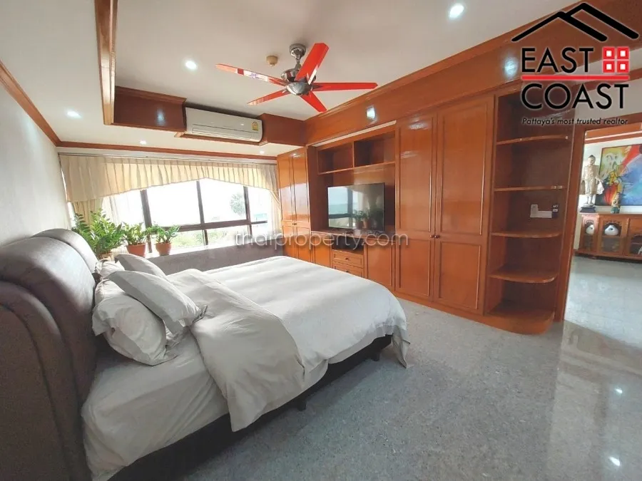 Jomtien Plaza photo 25