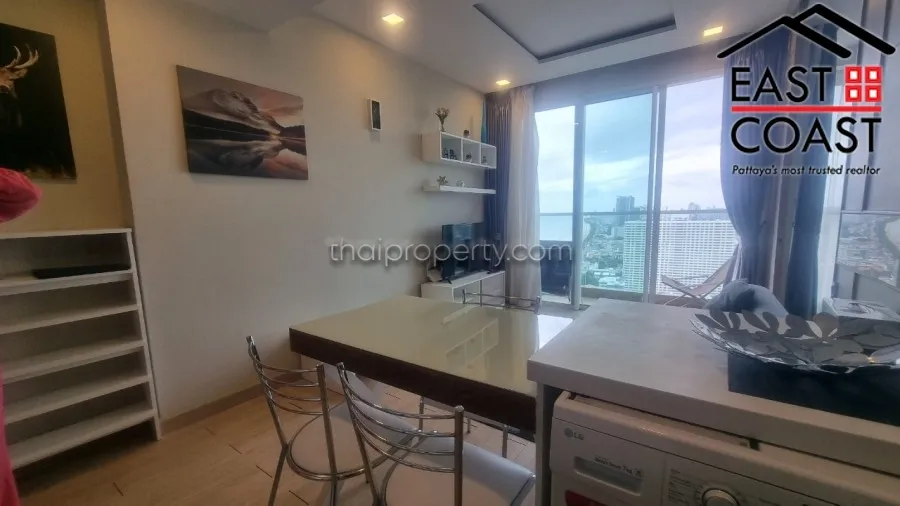 Cetus Beachfront Jomtien photo 10