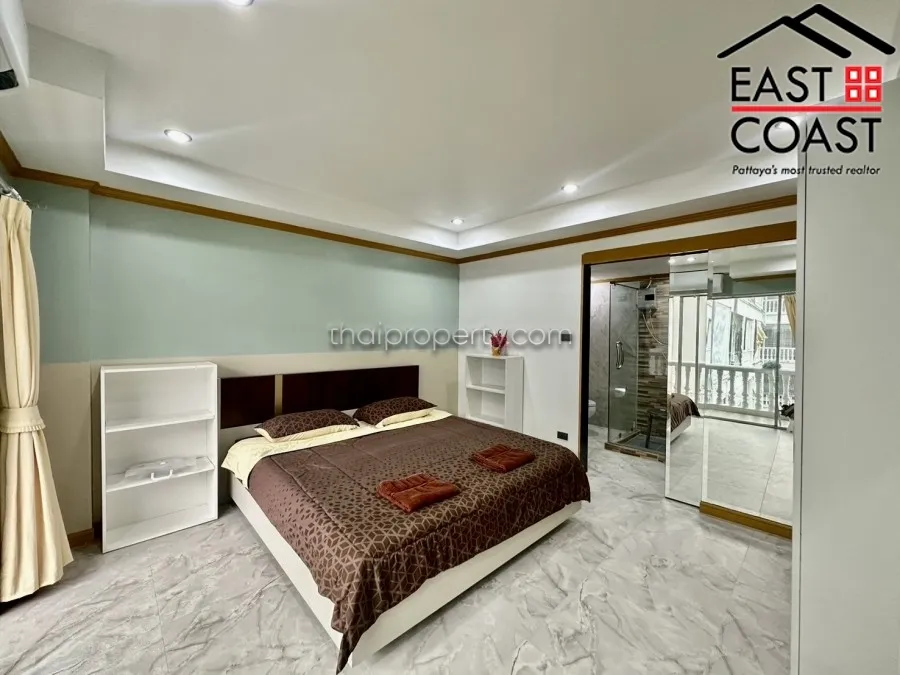 Majestic Condo photo 7