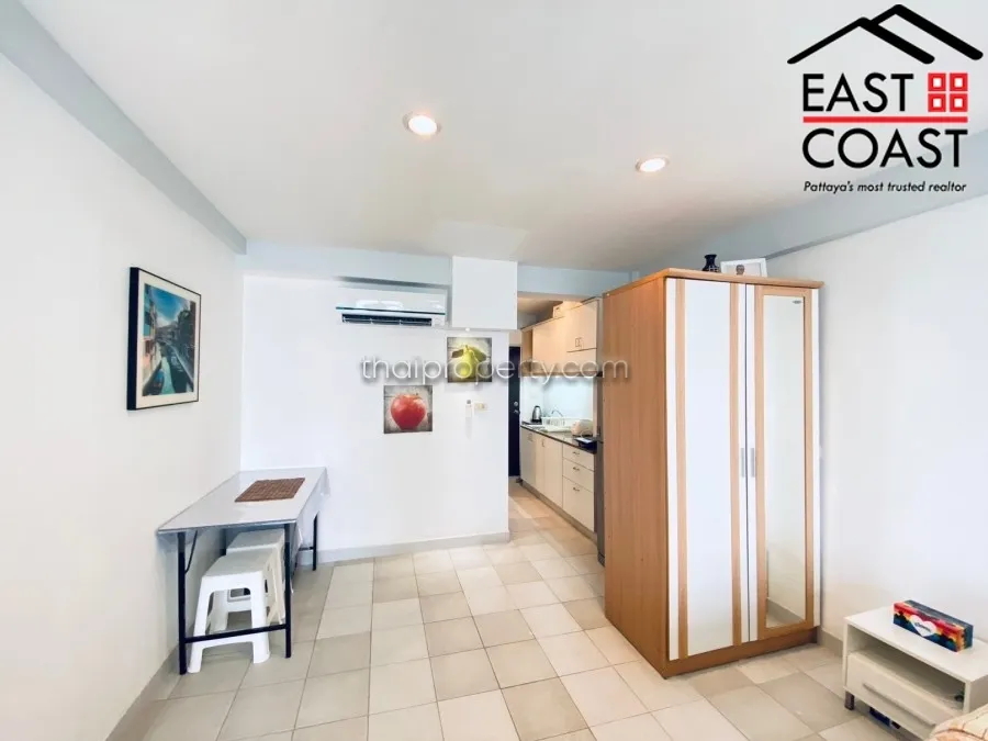 Jomtien Beach Condominium photo 6