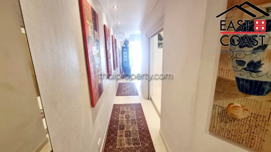 Jomtien Complex photo 11