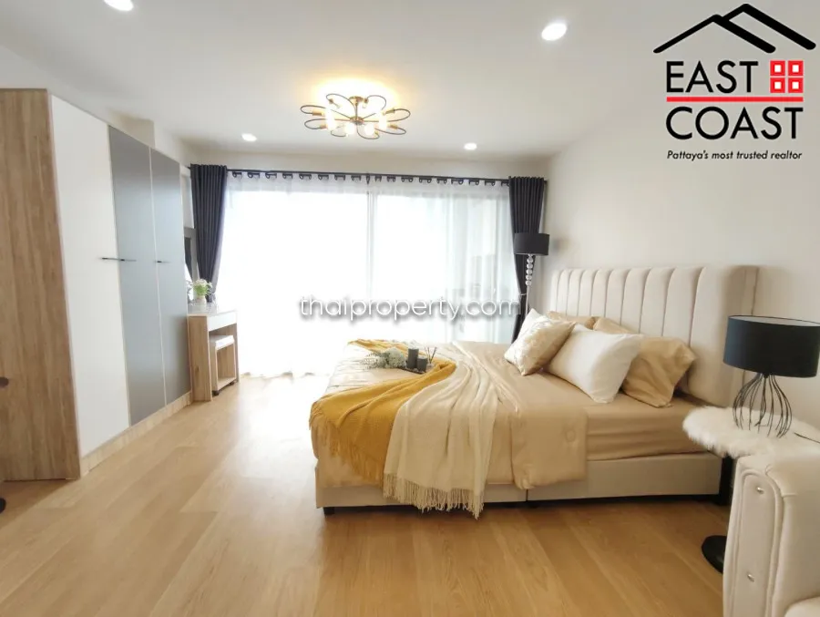 Pattaya Plaza Condotel photo 8