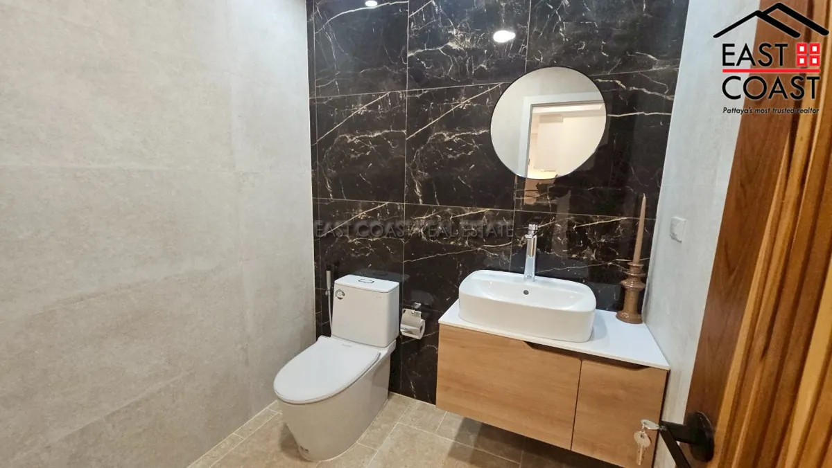 Grand Condotel Jomtien photo 25