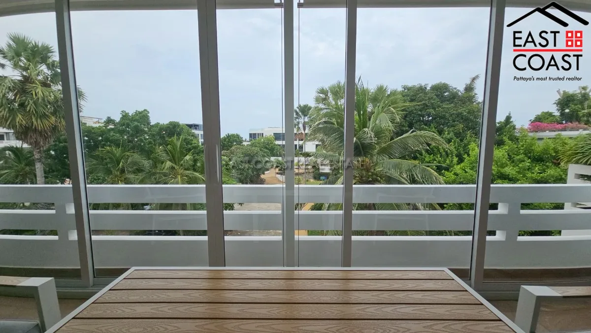 Grand Condotel Jomtien photo 32