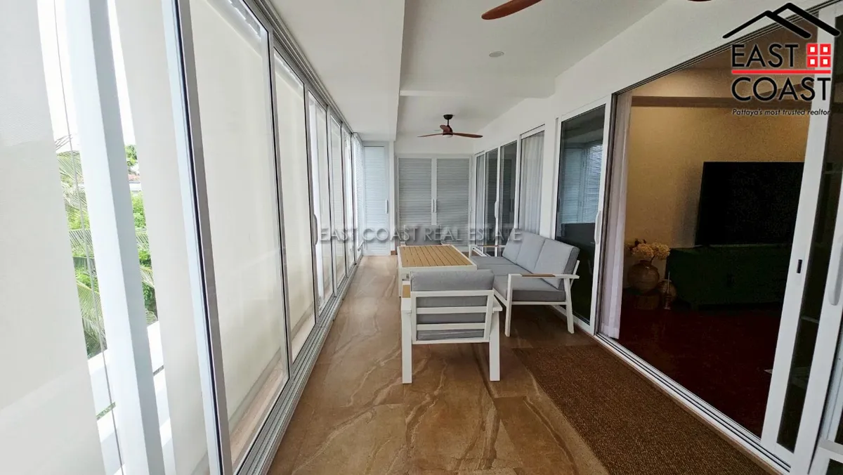 Grand Condotel Jomtien photo 35