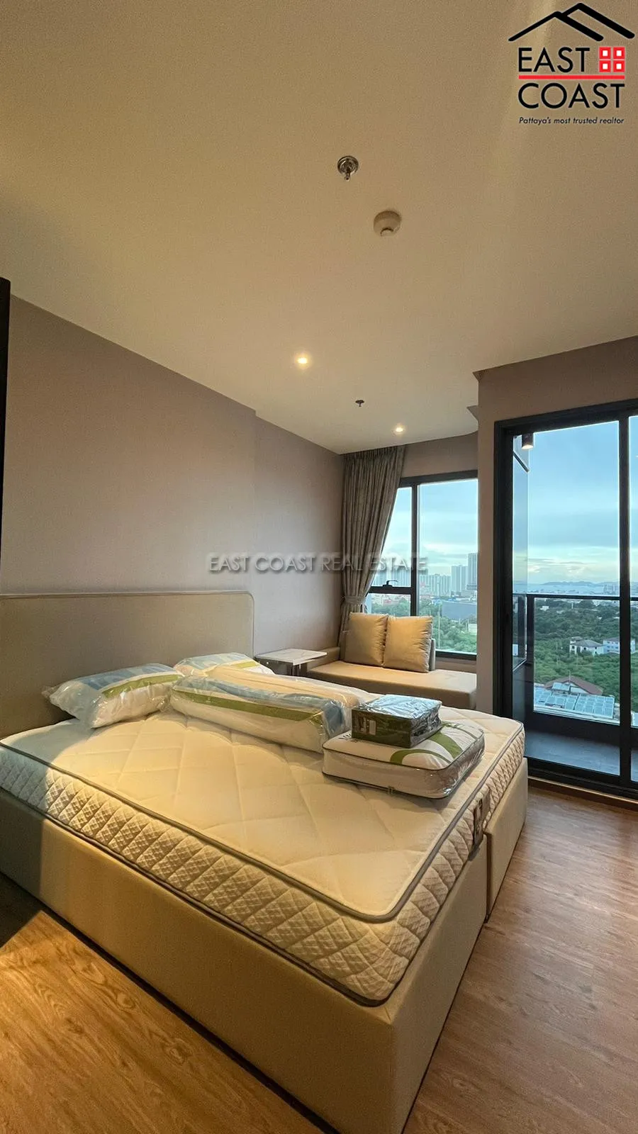 Once Condo photo 3