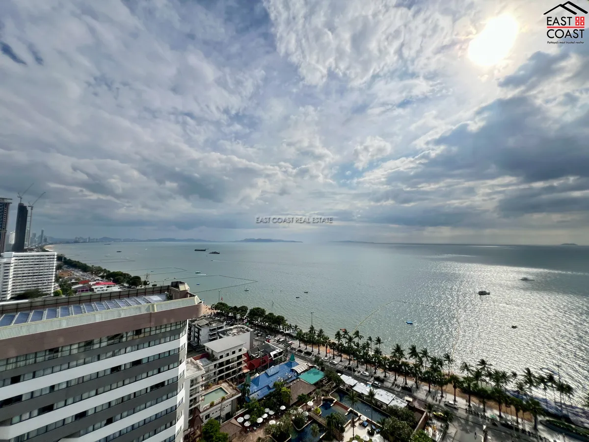 Jomtien Plaza Condotel photo 16