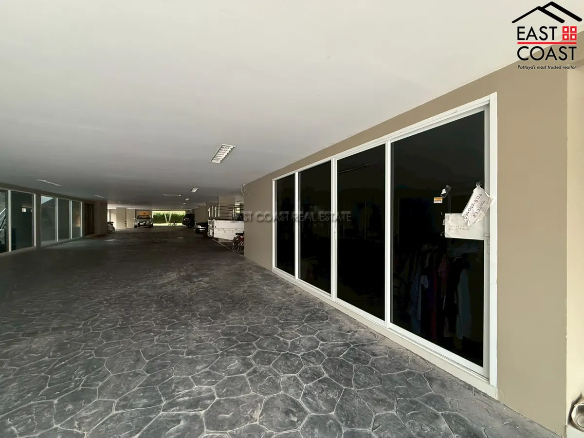 Residential Condominium Building + office rooms photo 21