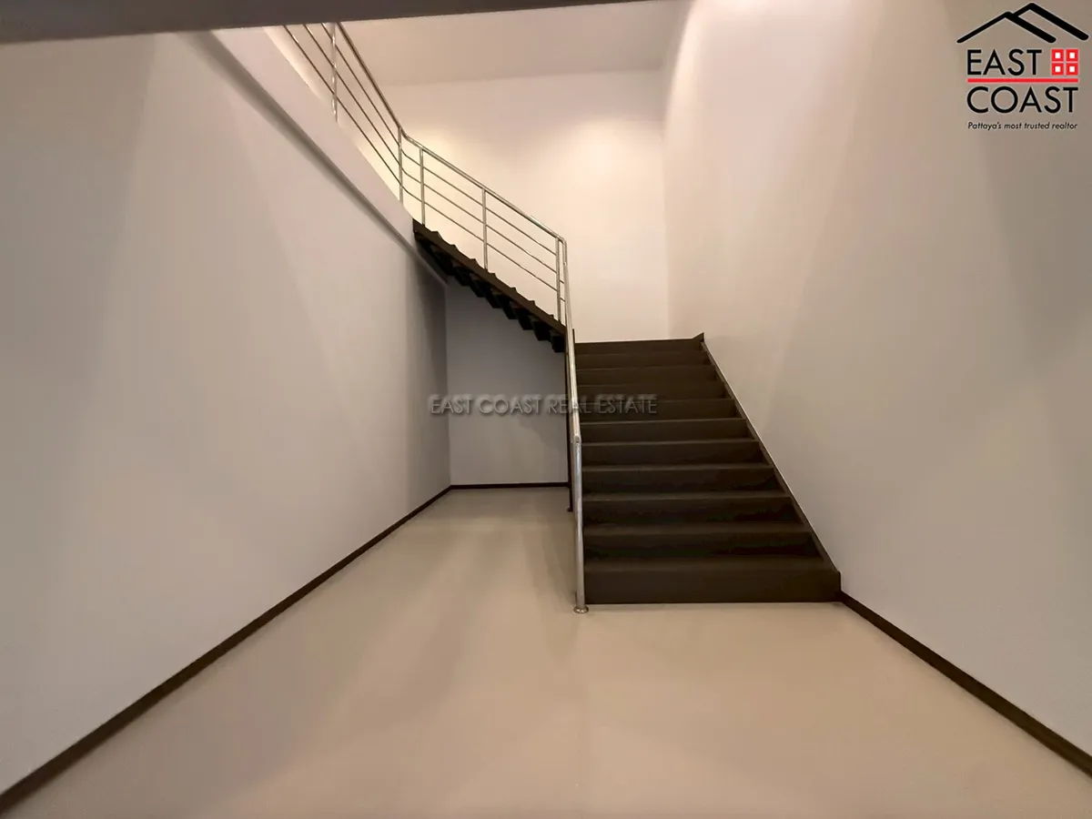 Residential Condominium Building + office rooms photo 10
