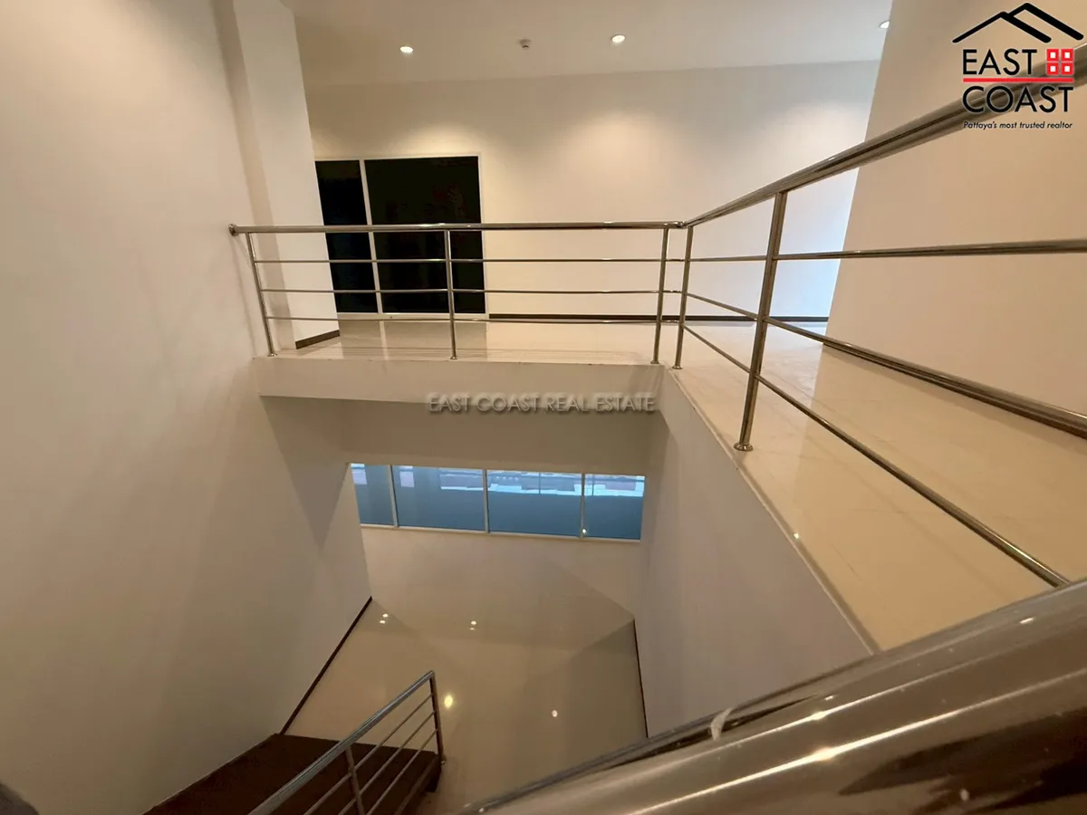 Residential Condominium Building + office rooms photo 13