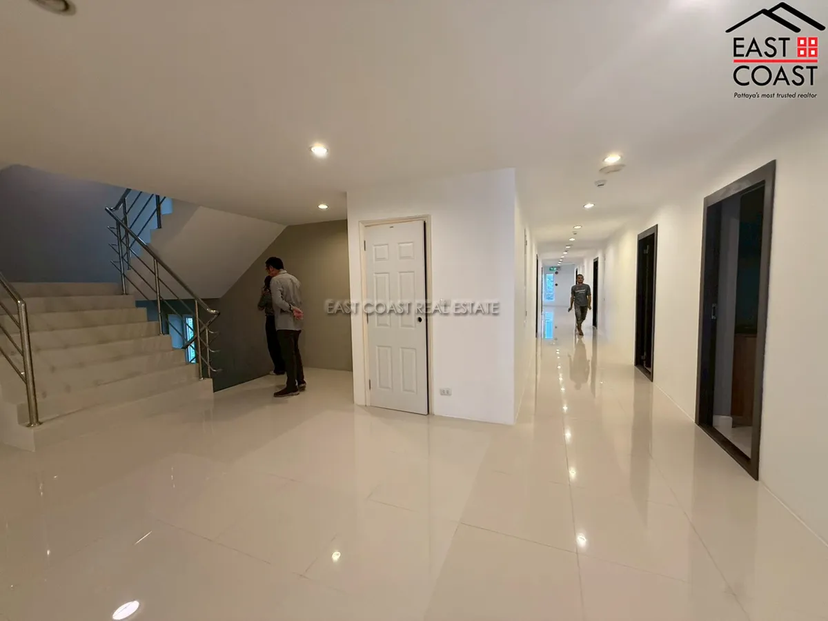 Residential Condominium Building + office rooms photo 34