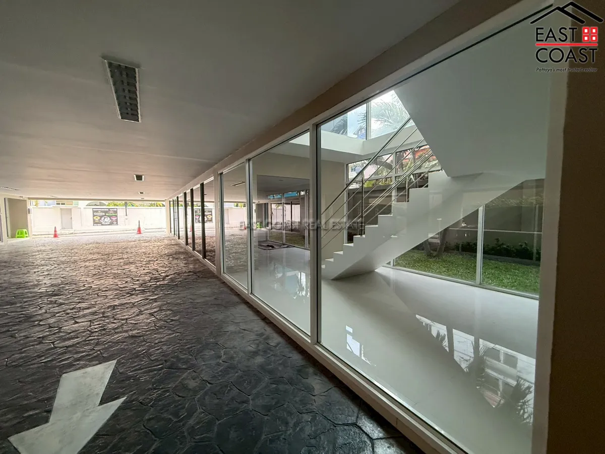 Residential Condominium Building + office rooms photo 41