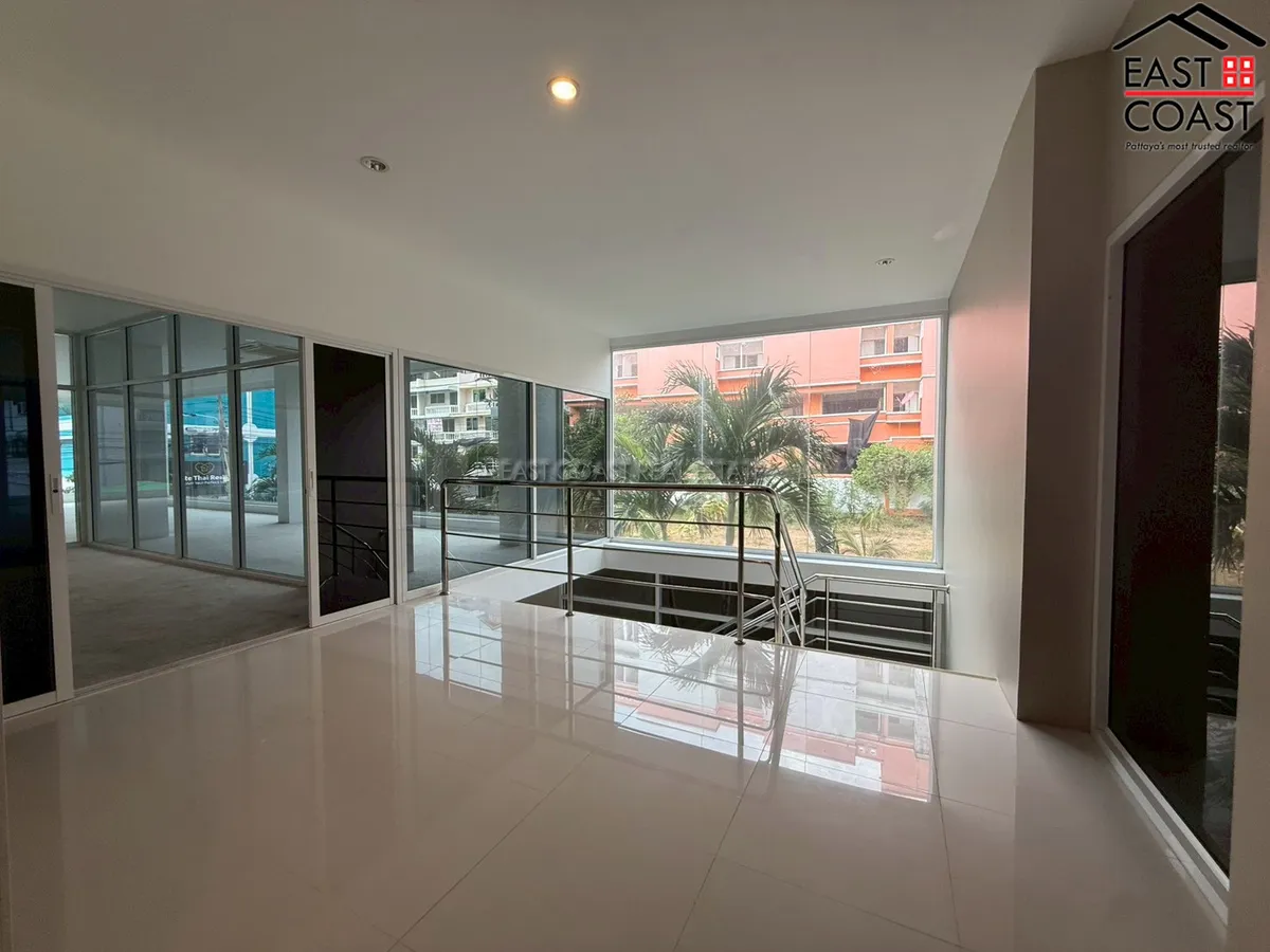 Residential Condominium Building + office rooms photo 50