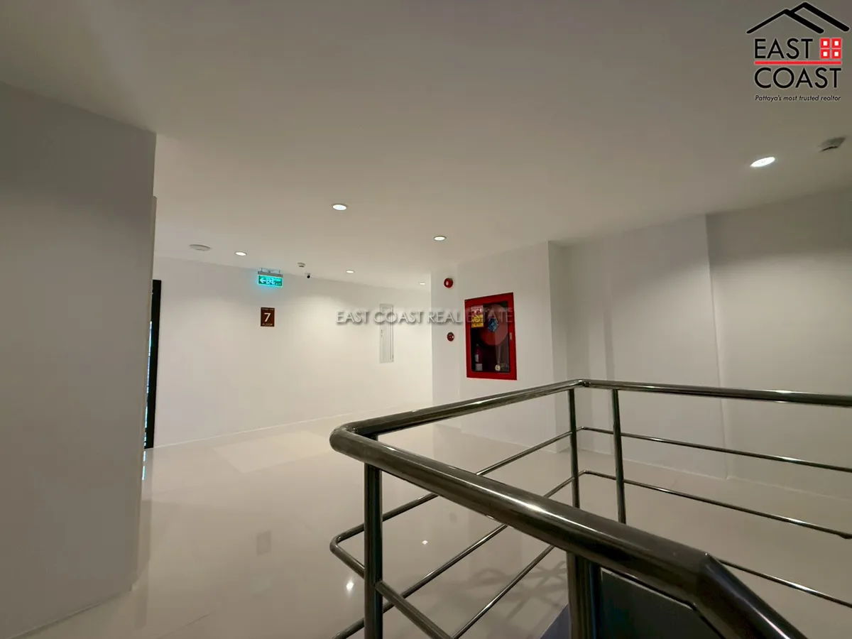 Residential Condominium Building + office rooms photo 60