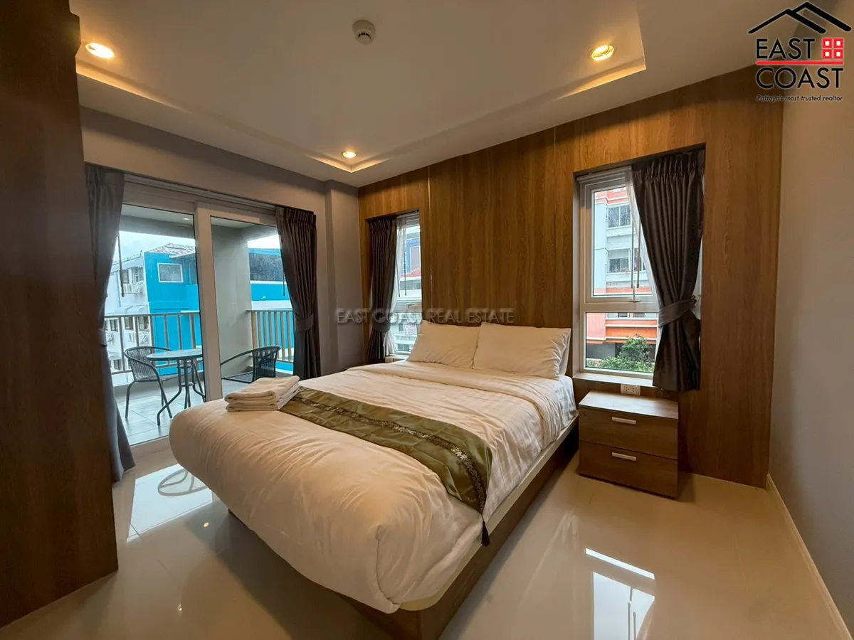 Residential Condominium Building + office rooms photo 63