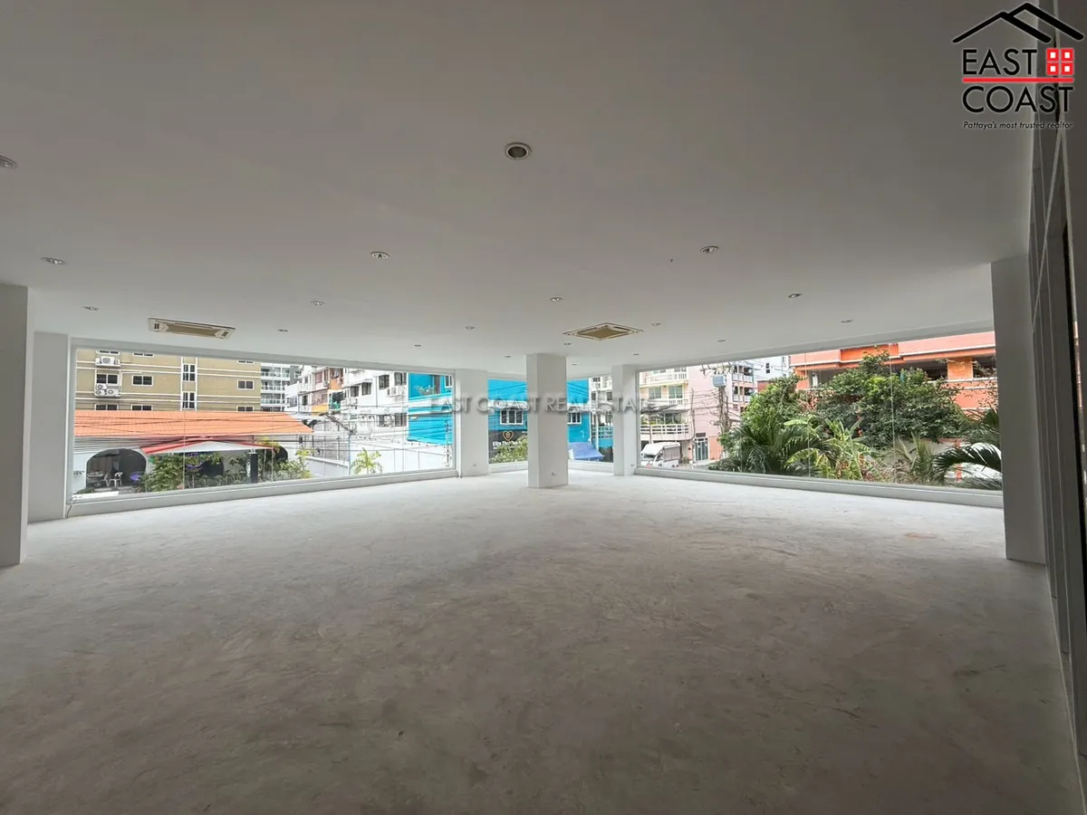 Residential Condominium Building + office rooms photo 65