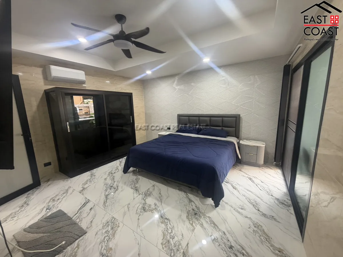 Private House Pool Villa Pattaya City photo 4