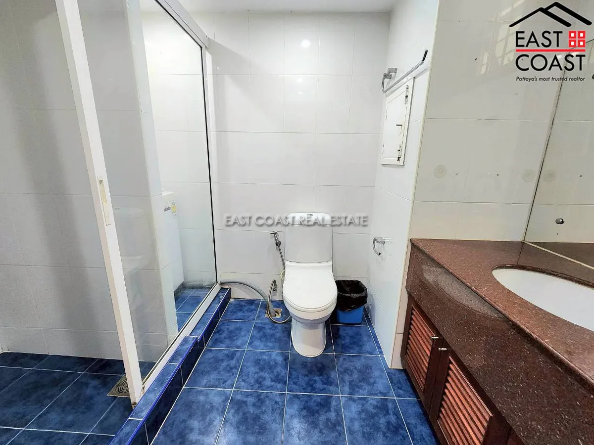 Jomtien Complex photo 10