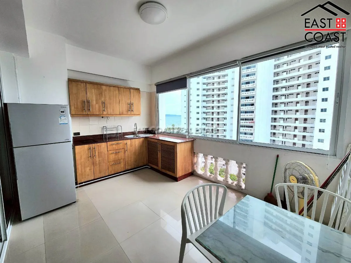Jomtien Complex photo 11