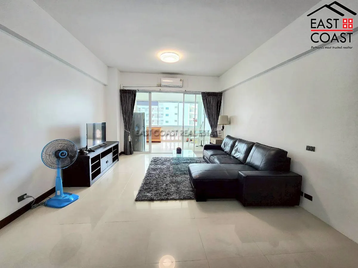 Jomtien Complex photo 6