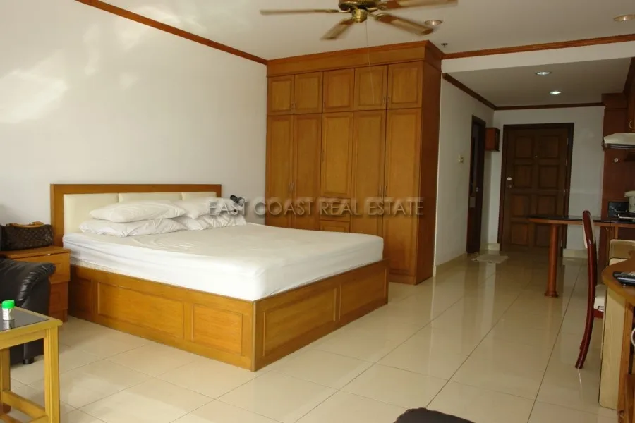 Jomtien Plaza photo 6