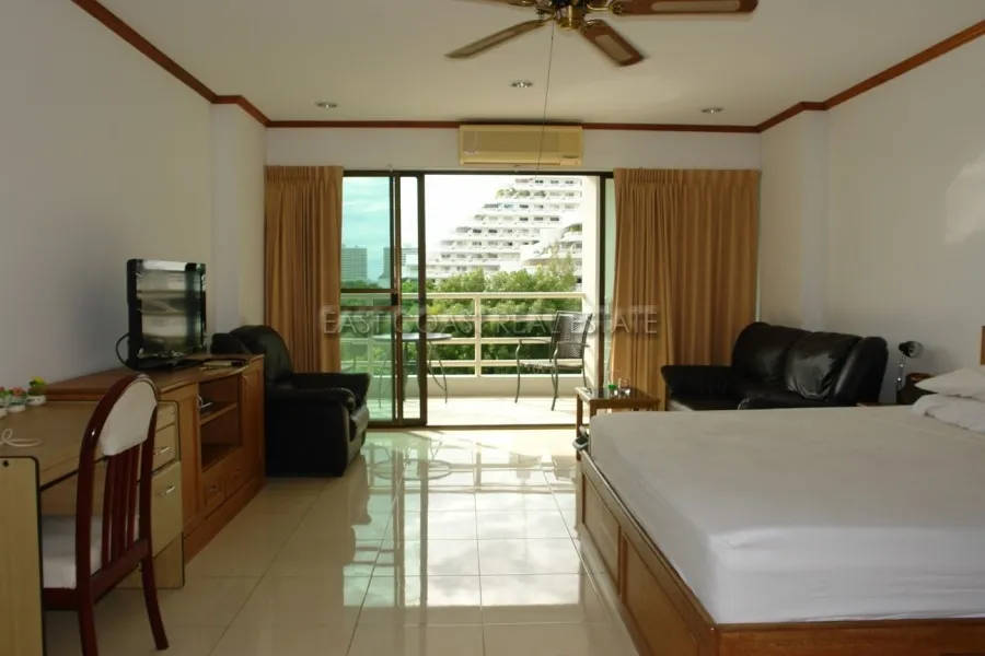 Jomtien Plaza photo 5