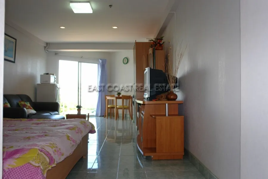 Jomtien Beach Condo photo 3