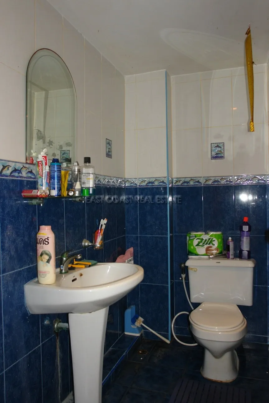 Sombat photo 4