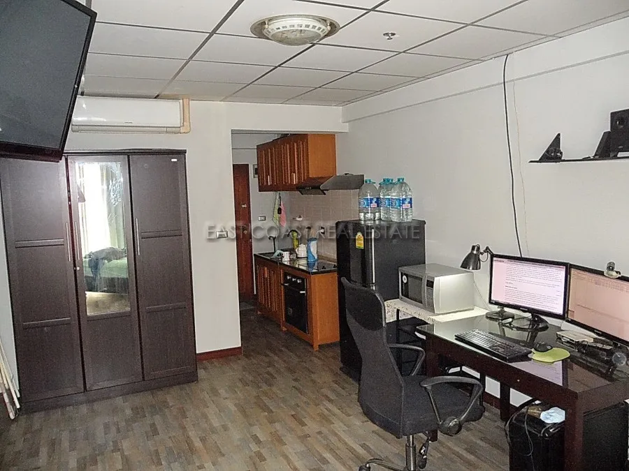 Jomtien Beach Condo photo 5