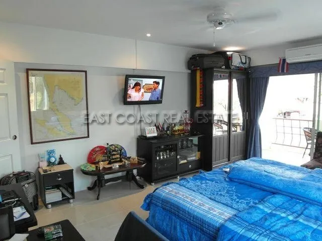 Beach And Mountain Bang Saray photo 5