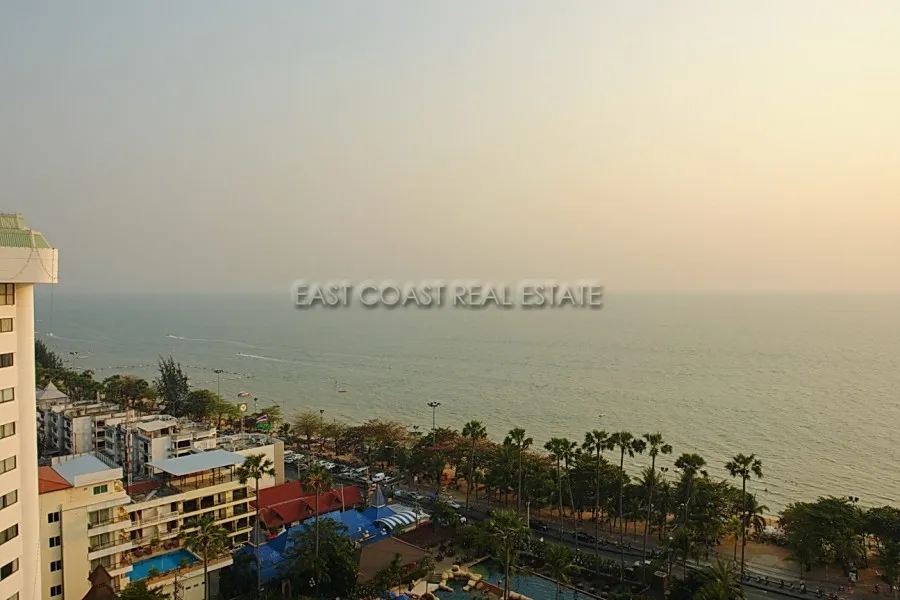 Jomtien Plaza