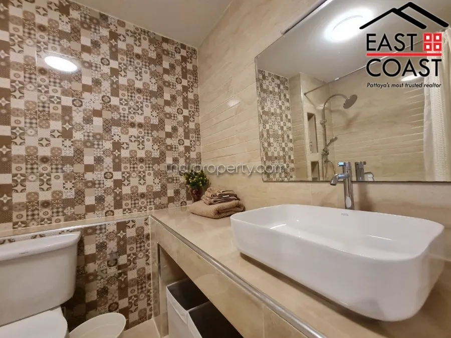 Jomtien Plaza photo 13