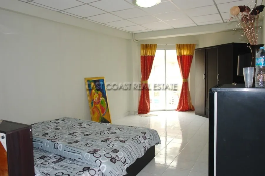 Jomtien Beach Condo photo 4