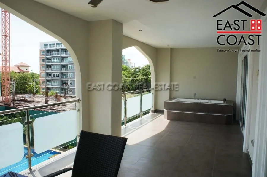 Tudor Court photo 16