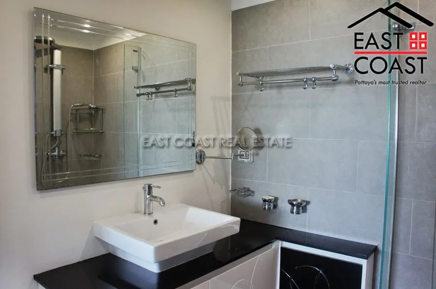 Tudor Court photo 10
