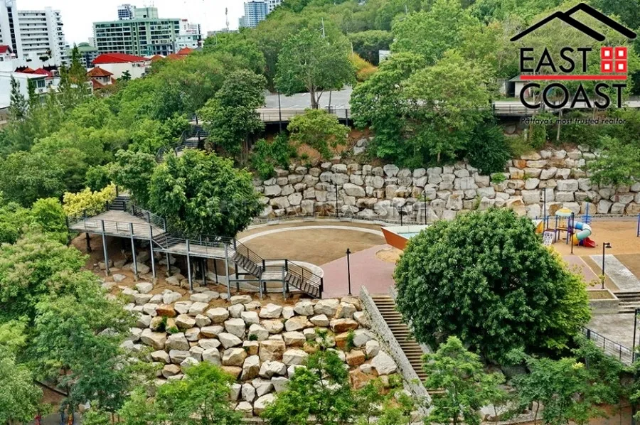 The Axis photo 9