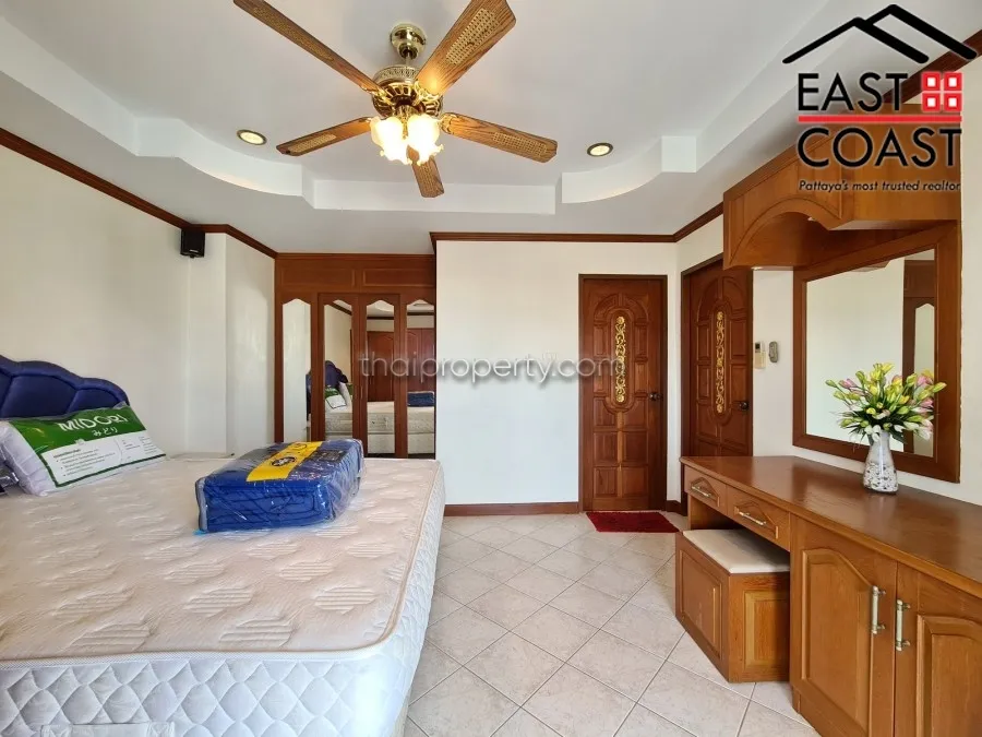 Jomtien Thip photo 13