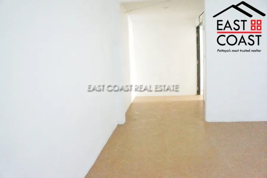 Town House photo 8