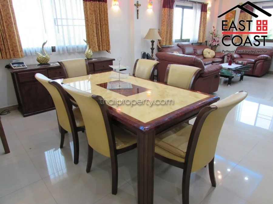 Chaiyapruek Apartments photo 10