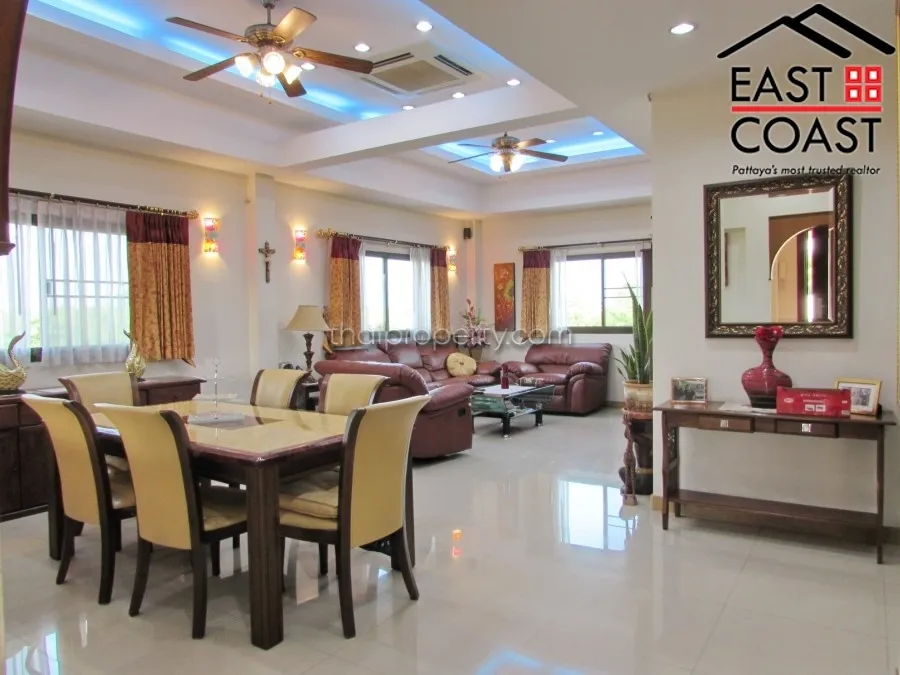 Chaiyapruek Apartments photo 9