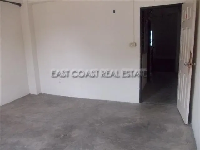 Shop House photo 9